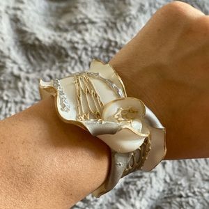 Hand crafted unique wrist bangle✨💙